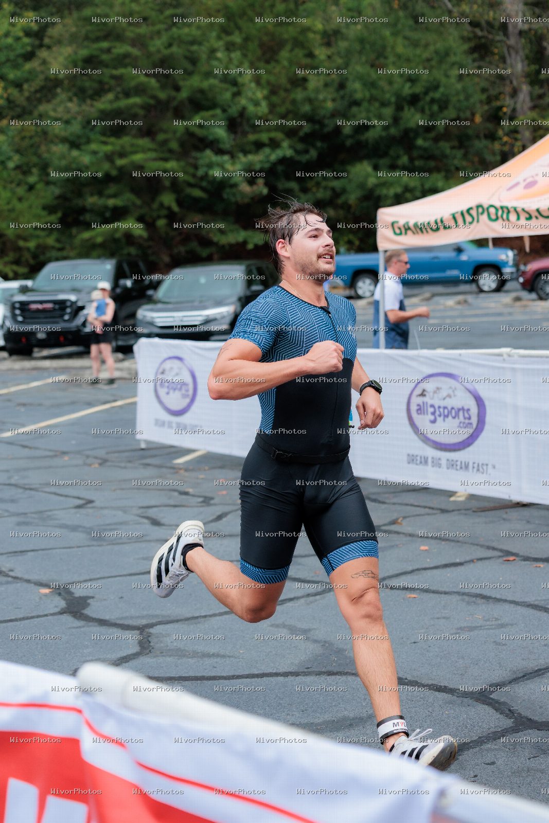 Triathlon photograph at Tugaloo Olympic, Sprint, and Aquabike