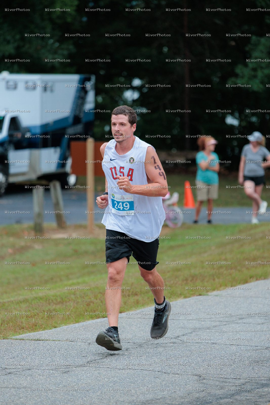 Triathlon photograph at Tugaloo Olympic, Sprint, and Aquabike