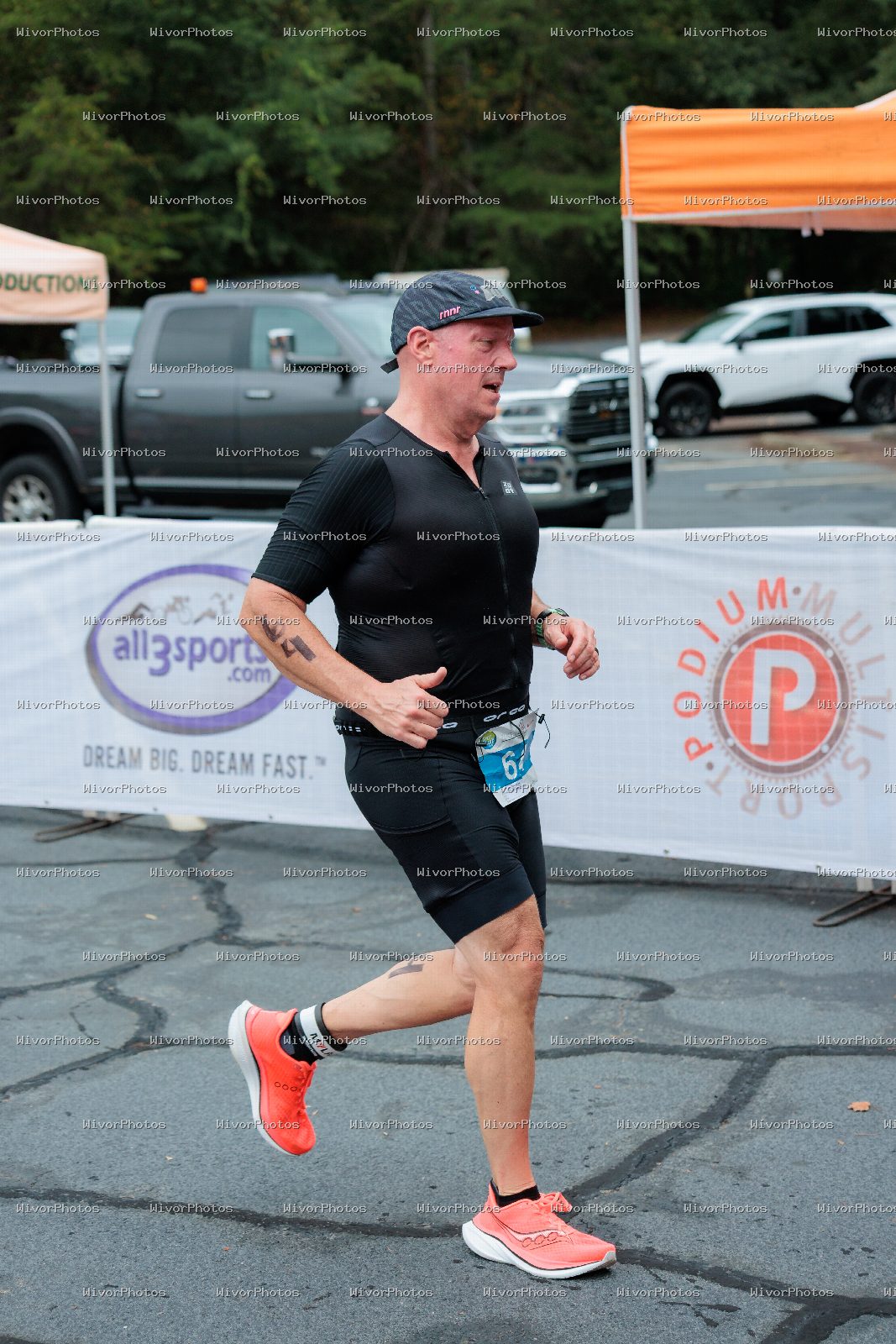 Triathlon photograph at Tugaloo Olympic, Sprint, and Aquabike